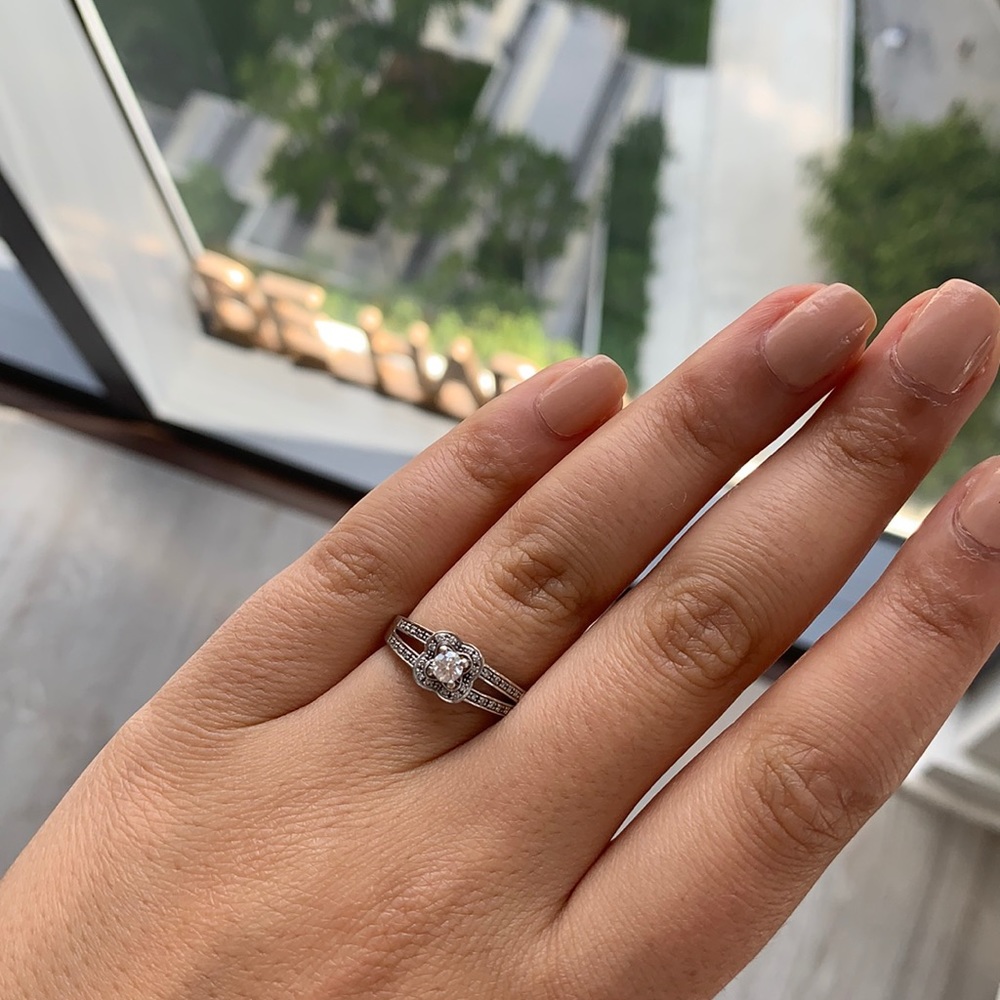 Mauboussin Chance of love engagement ring